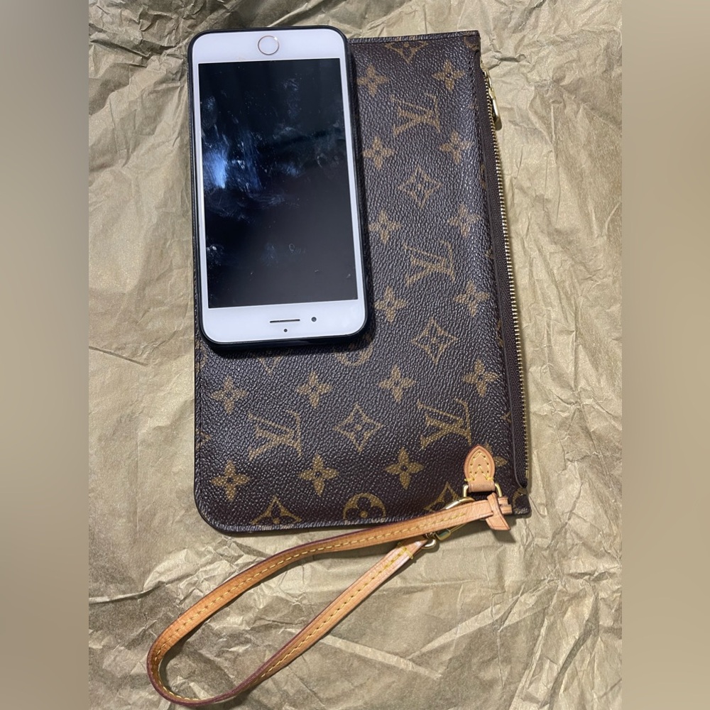 Louis Vuitton Neverfull Monogram Clutch Large 💎 AUTHENTICATED 💎 Serial SD4163 - Picture 8 of 16
